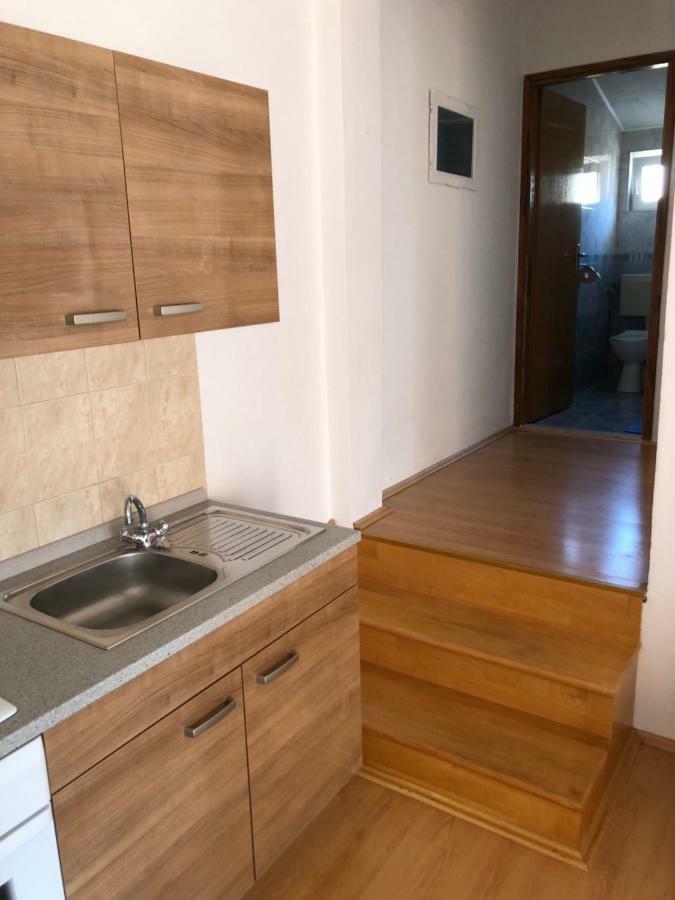 Apartman Polegubic Biograd Na Moru Esterno foto